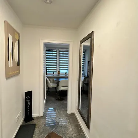 Modern 3 Apartment *