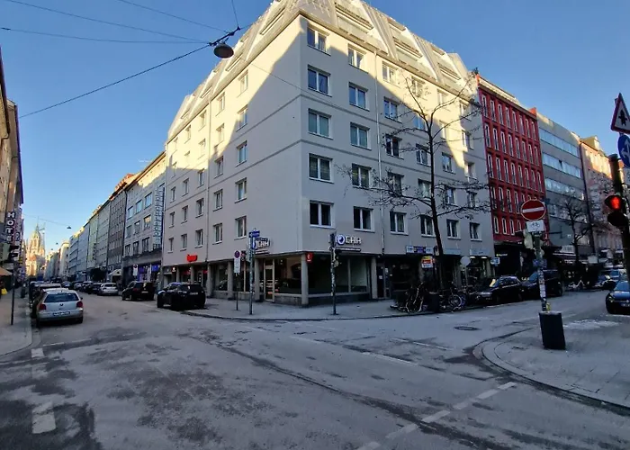 Modern 3 * Munique